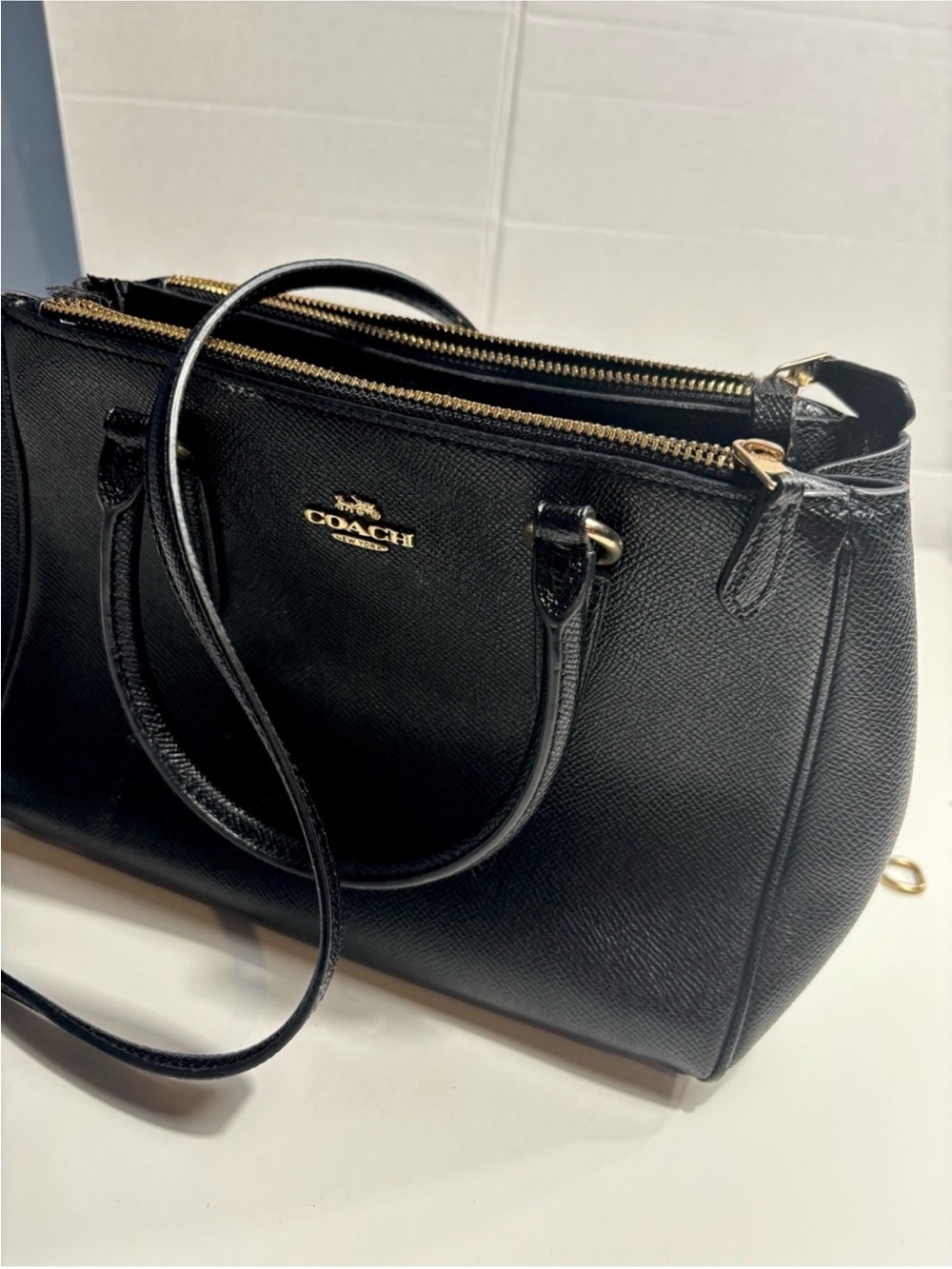 Coach Black Crossgrain
Leather Mini Surrey Carryall
Satchel Bag F44962 - Picture 6 of 7